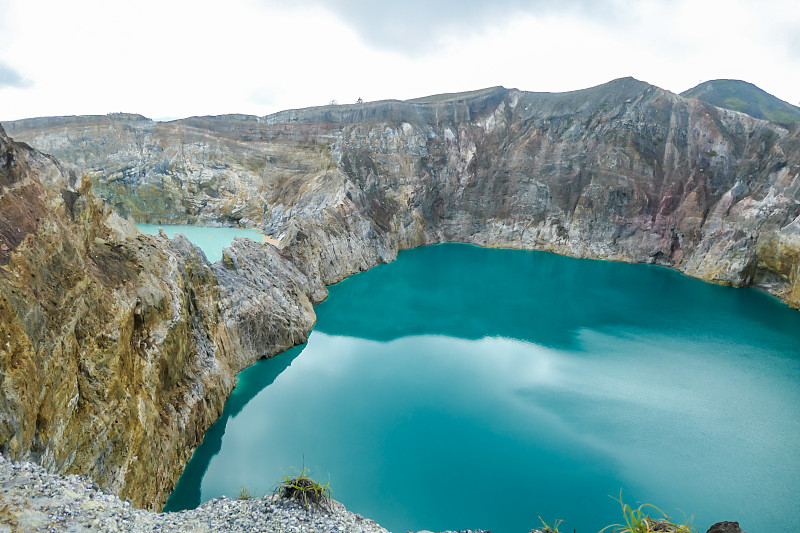 克里木图-蓝绿色的火山湖