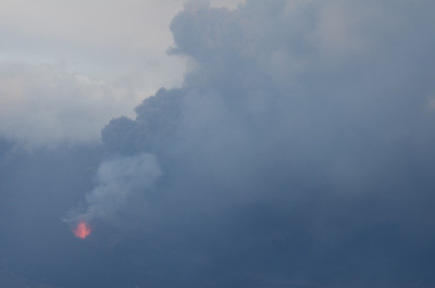 火山喷发。