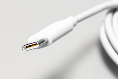 USB C型连接器