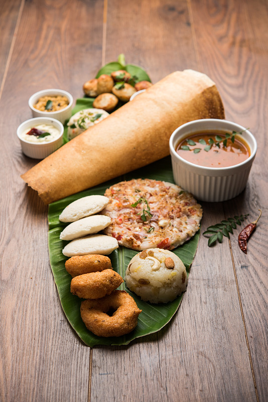 南印度食品集团，如Masala Dosa, Uttapam, Idli/idly, Wada/vad