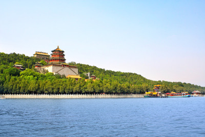 美丽的风景和颐和园在山上，中国北京