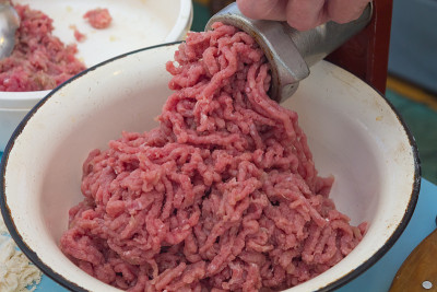 使肉末