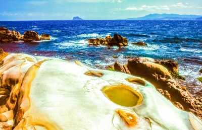 台湾海岸独特的岩层，野柳地质公园