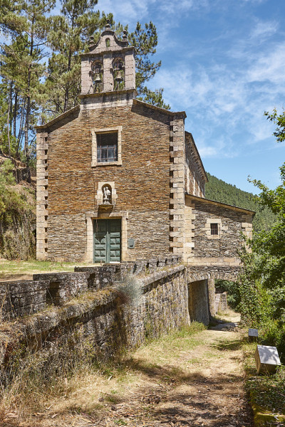 西班牙的罗曼斯克教堂。圣埃斯特沃·楚赞。Ribeira sacra。加利西亚