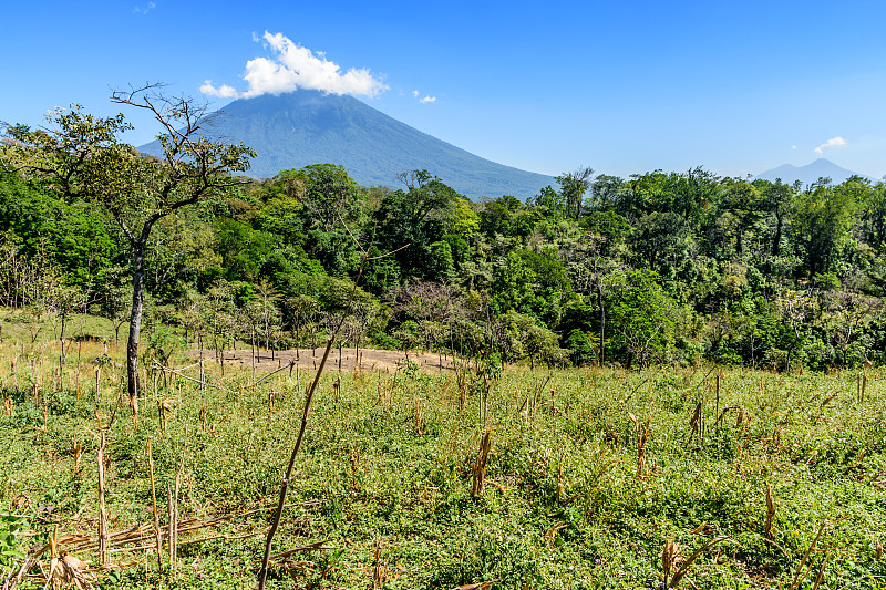 阿瓜火山和乡村