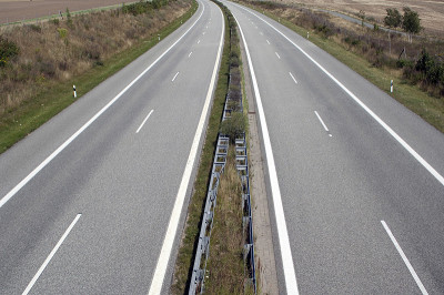 德国的斯穆林区也有高速公路