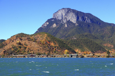 云南丽江泸沽湖格母神祗山