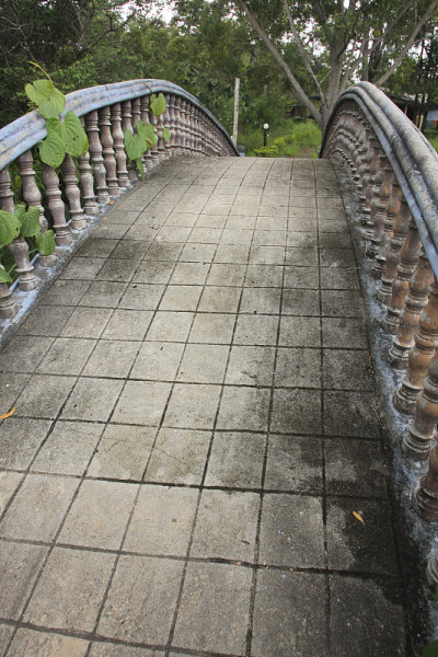 石桥