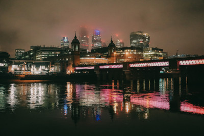 景隆街车站夜景