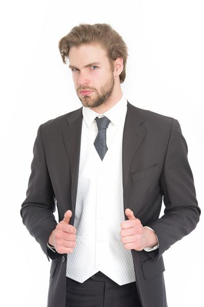 穿着黑夹克的商人或ceo。