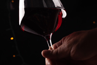 两个红酒酒杯