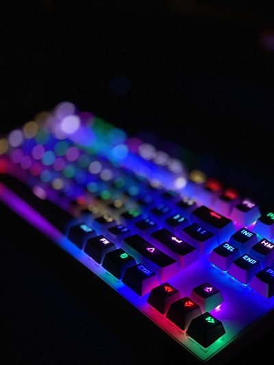 彩色RGB白色键盘
