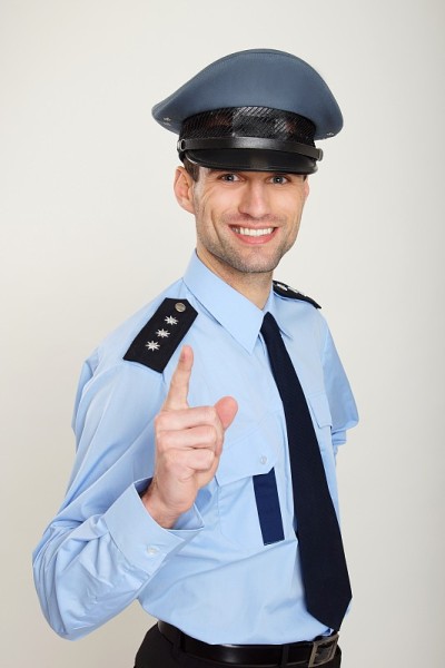 微笑的警察
