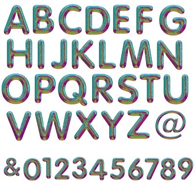 彩虹色的字母