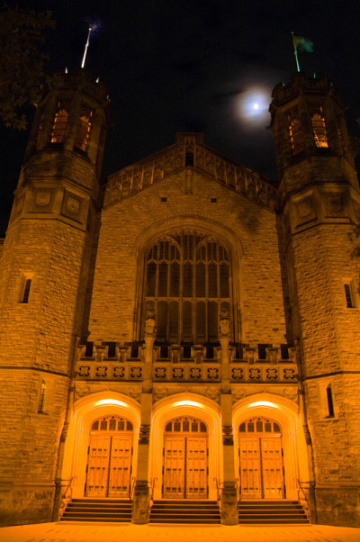 Bonython Hall and the Moon(正面)