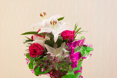 莉莉玫瑰花束