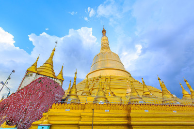 Shwemawdaw塔，Bago，缅甸