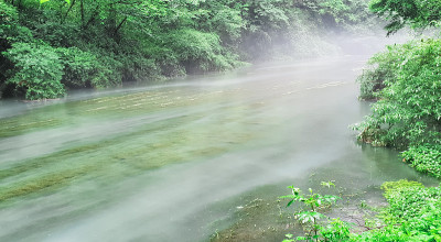 大峡谷玻璃桥徒步旅行，武陵源-张家界，中国