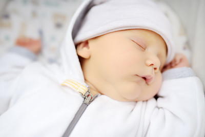 特写的可爱的新生婴儿