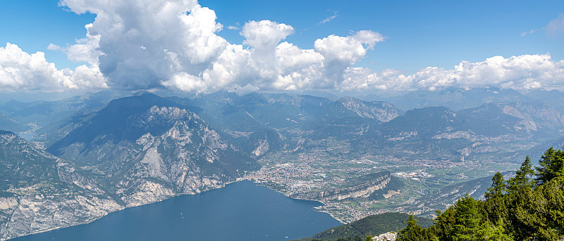 山脉(阿尔卑斯山)全景