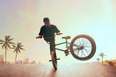 BMX骑手。
