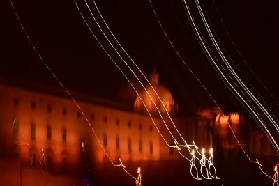 印度德里的Rashtrapati Bhawan五颜六色的夜景，著名的Rashtrapati Bhaw