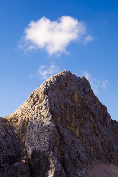 爱山