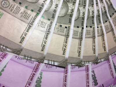 500和2000印度货币
