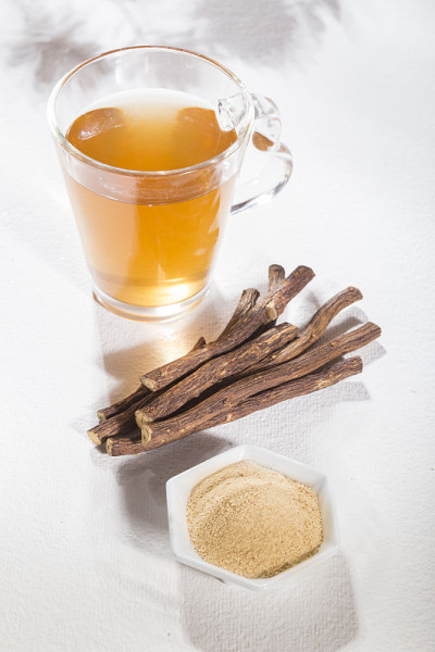 甘草根和茶