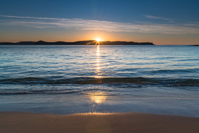 海边的日出