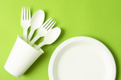 生态友好的可生物降解纸一次性包装食品和纸玻璃。