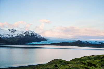 冰岛Fjallsárlón湖雪山的