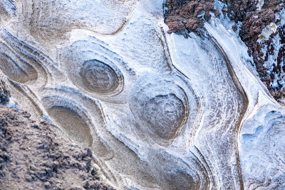 西西里埃特纳火山的雪和火山灰，自然背景，西西里，意大利
