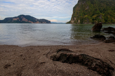 詹姆斯邦德岛海滩。