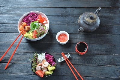 两个新鲜的波克碗