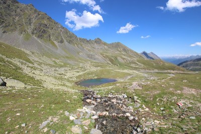 全景高山湖泊施瓦兹穆斯，K?htai,奥地利蒂罗尔