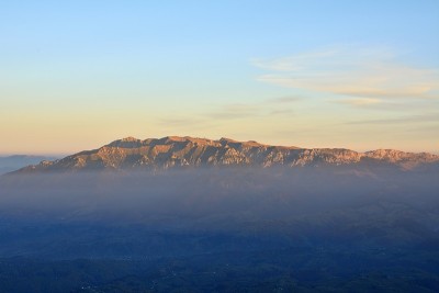 日落时分的布塞吉山