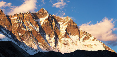 Lhotse，傍晚日落的Lhotse和云