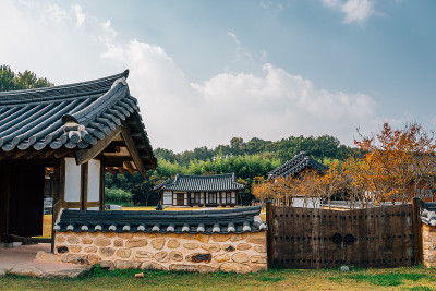 在韩国潭阳的Juknokwon的韩国传统房屋和竹林