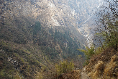 岩石山崖的自然景观
