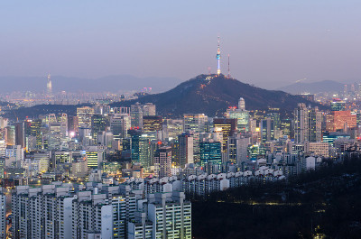夜晚的首尔，韩国城市的天际线