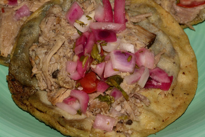 Pigling panucho，墨西哥食物
