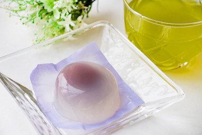 夏日日本甜品“Wagashi”。