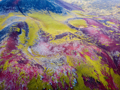 美丽多彩的冰岛火山地貌