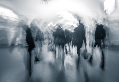 地铁大厅的人流