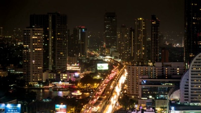 曼谷城市天际线夜景鸟瞰