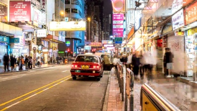   Timelapse-等待客户的出租车队列