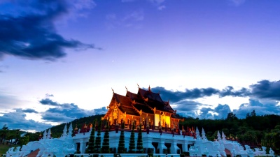 泰国清迈皇家公园Ratchaphruek皇家展馆(Ho Kham Luang)