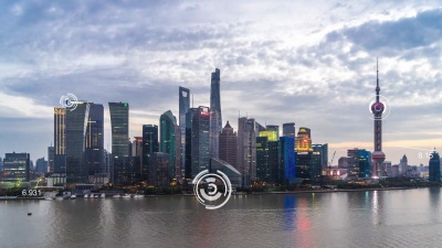 现代智能城市市中心的现代建筑。延时