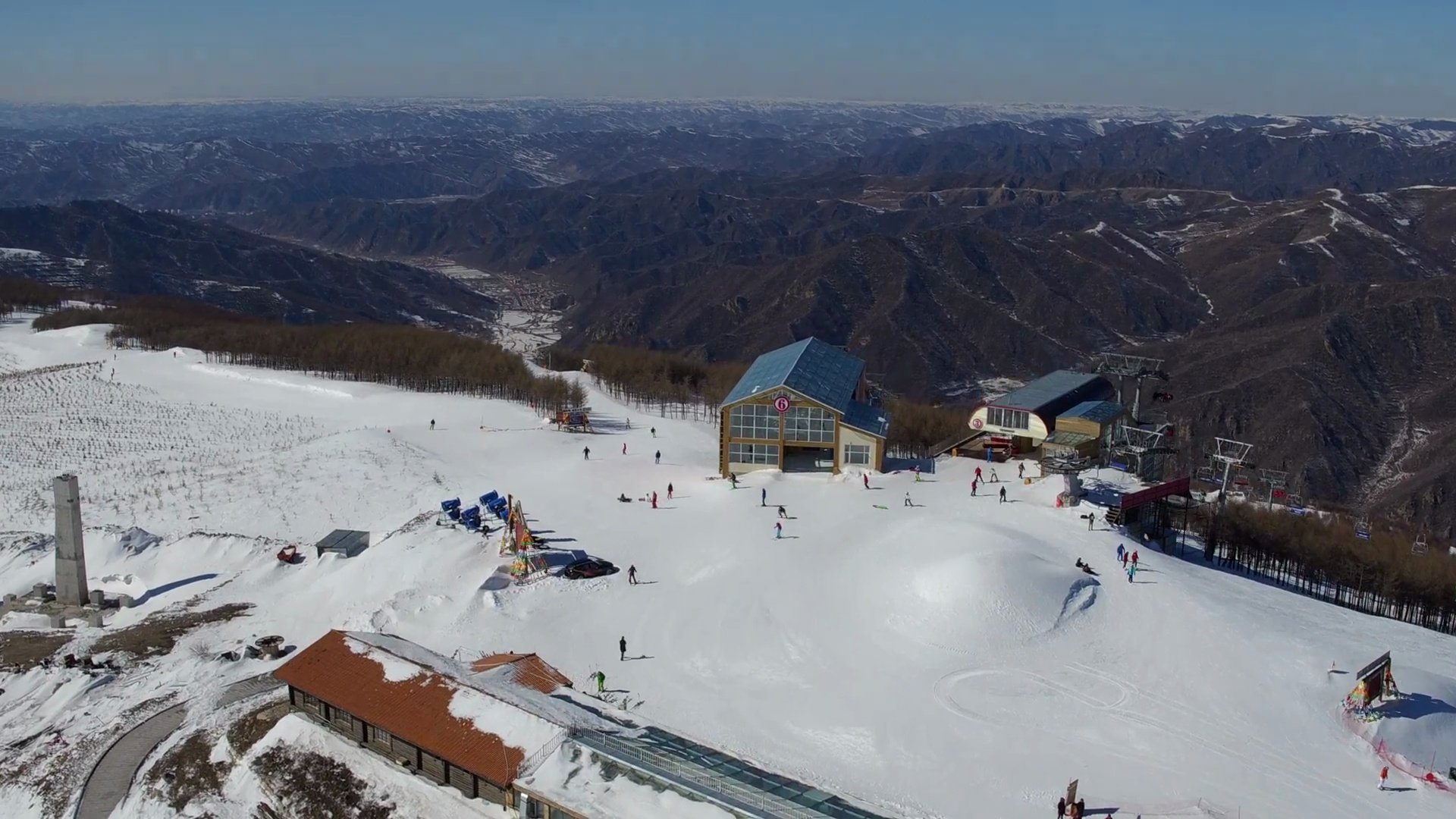 万隆滑雪场